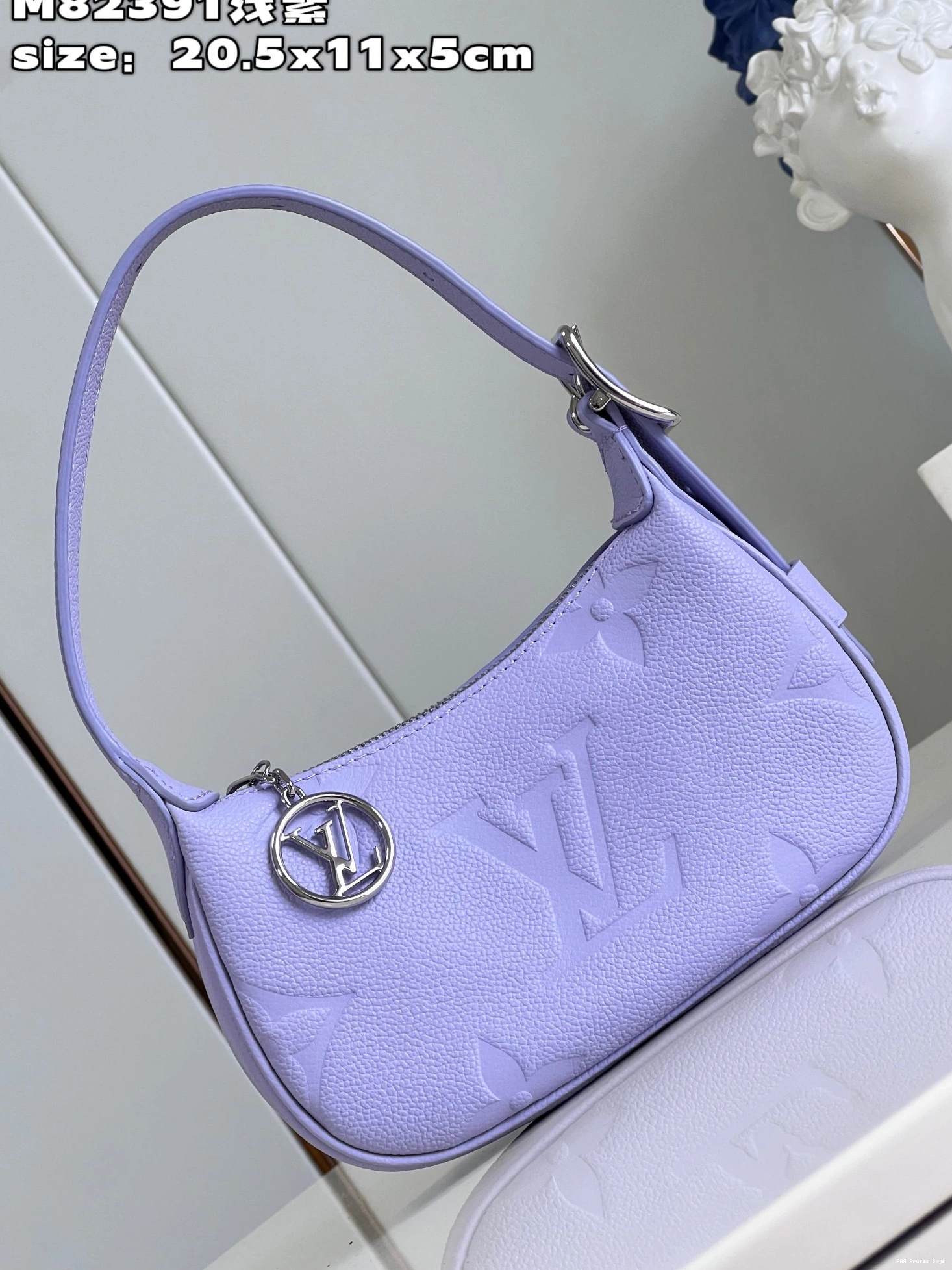 AAA Replica Ru VUITTON Mini Moon LOUIS 0713